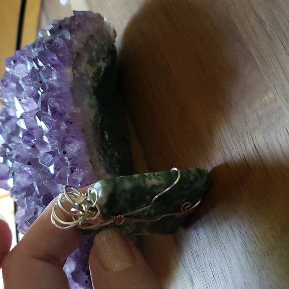 NWT Moss Agate (green & white) Pendant - Picture 8 of 8